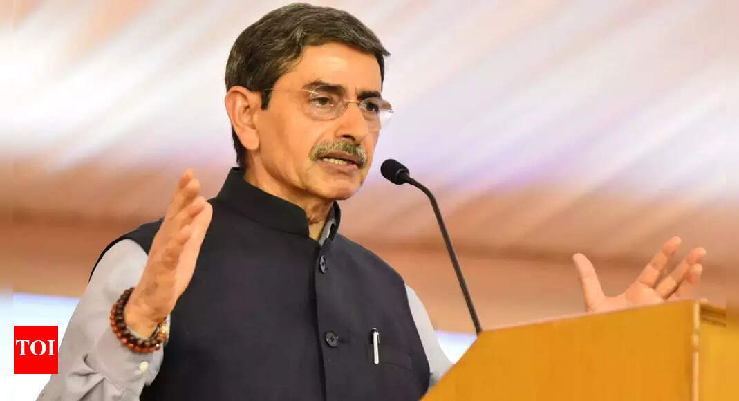 Governor R N Ravi advocates for National Education Policy in Tamil Nadu ...