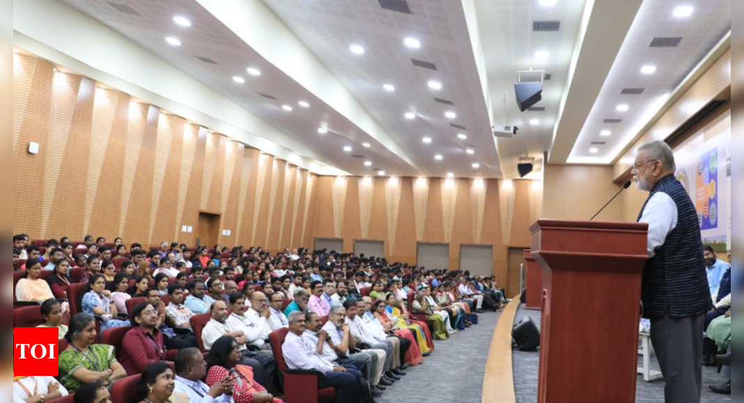 Professors honoured on national science day at Sastra university