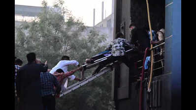 3 of family killed as fire breaks out in residential bldg in Neknampur