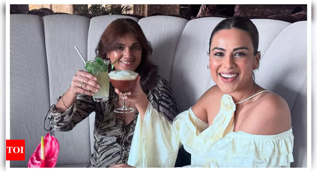 Nia Sharma treats her mother to a lavish birthday brunch; shares photos from their outing