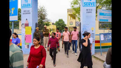 REET held amid strict checking of dress code in Rajasthan