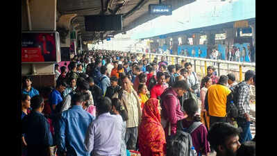 REET held amid strict checking of dress code in Rajasthan