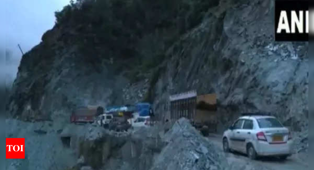 Rishikesh-Badrinath highway blocked due to landslide