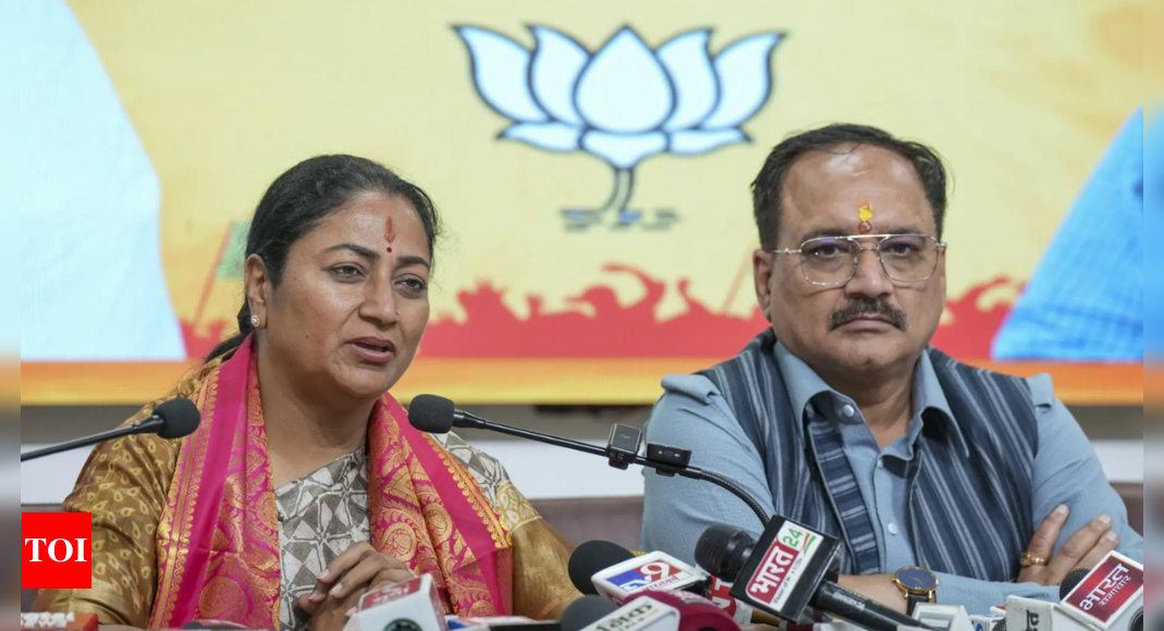 BJP hints at rolling out Mahila Samriddhi Yojna in Delhi on women's day