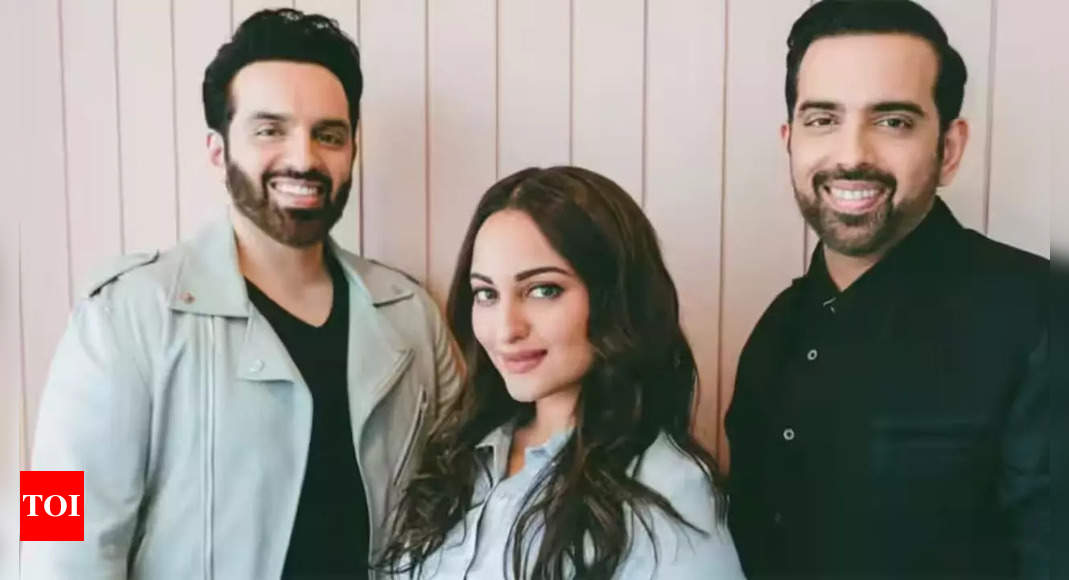 Sonakshi Sinha opens up about sibling rivalry with Luv and Kussh Sinha: 'Bhaiyo ko jalan hoti thi, they would hit me'