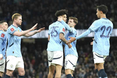 Manchester City survive Plymouth scare to reach FA Cup quarter-finals; Palace triumph in Derby amid Mateta injury scare