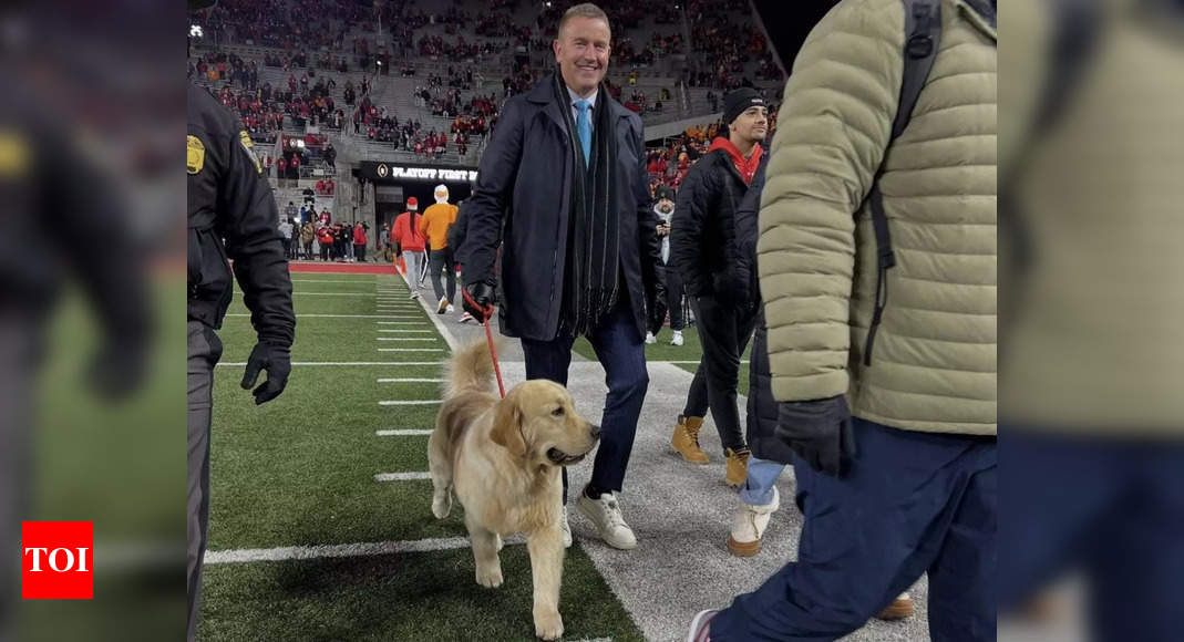 “14/10 good boy alert”: Kirk Herbstreit’s paw friend makes NHL debut, leaves hockey fans in awe