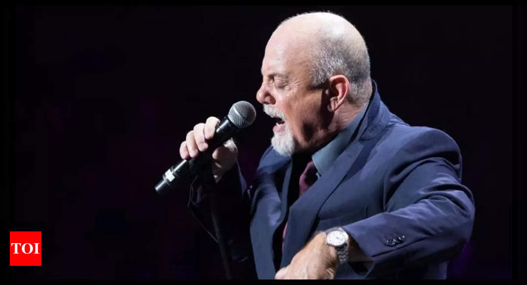 Billy Joel recovers after the fall during Connecticut concert