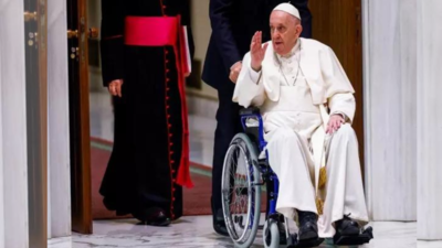 Pope didn't need any mechanical ventilation on Sunday after respiratory crisis Friday, Vatican says