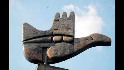 Restore finance redistribution powers: UT to Centre
