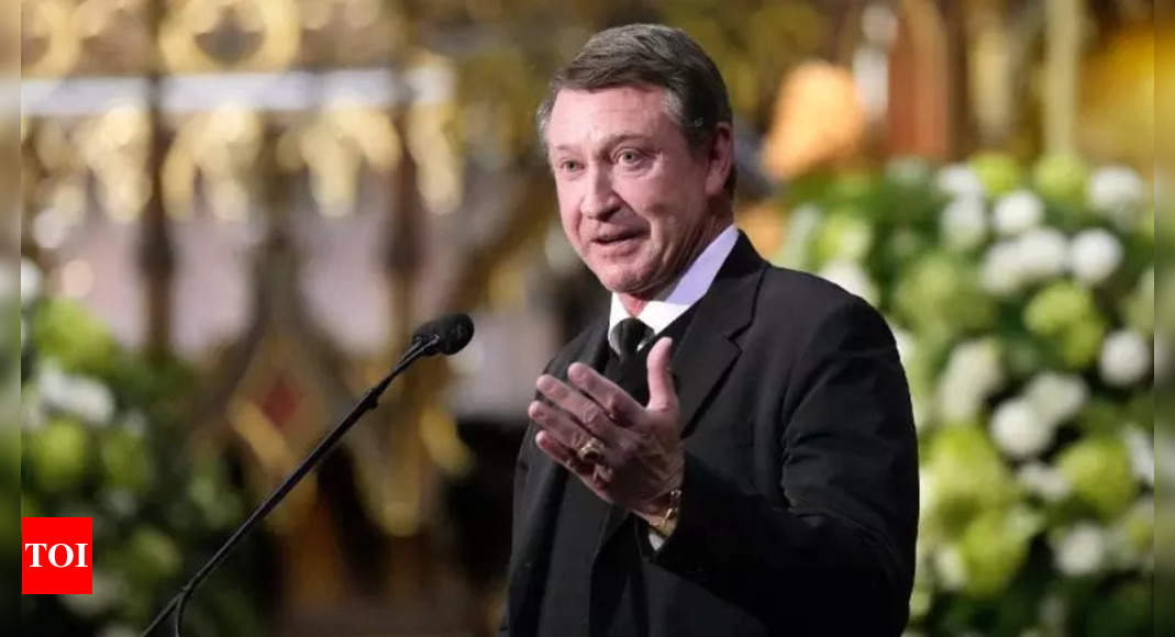 Wayne Gretzky's controversy takes a new turn as a new video emerges amid ongoing Team Canada support backlash