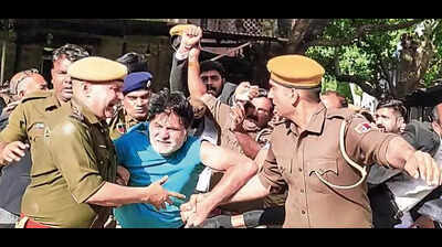 Mob thrashes accused in Bijaynagarsexual abuse case in Ajmer court