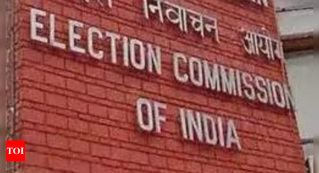 EC complicit in manipulation of voters list: Congress