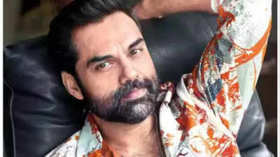 Abhay Deol couldn't deal with fame, so he moved to New York before 'Dev D' release; calls it the 'self-destructive' phase