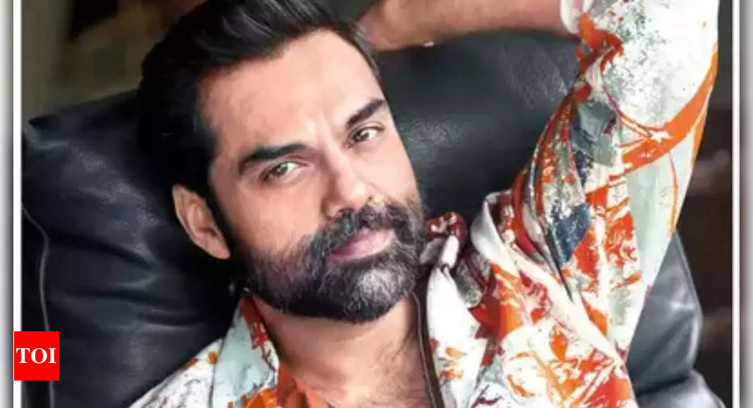 Abhay Deol couldn't deal with fame, so he moved to New York before 'Dev D' release; calls it the 'self-destructive' phase