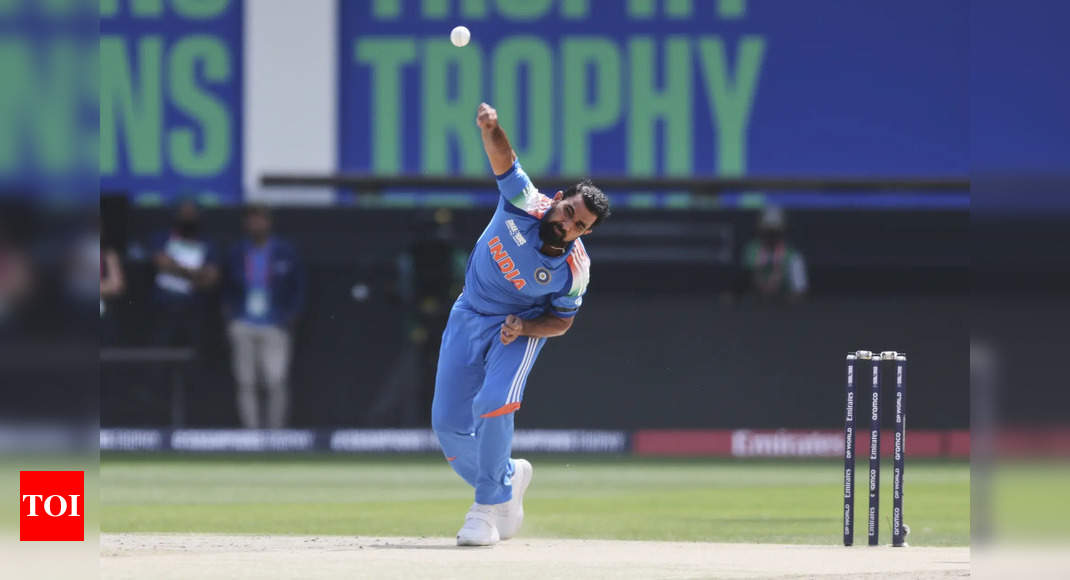 Watch: Mohammed Shami drops Head chance on first ball!