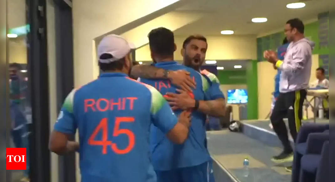 Watch: What Virat told Rohit just before India won CT semis