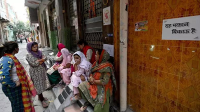 Families put up house for sale posters: Expansion of mosque in Delhi sparks tension