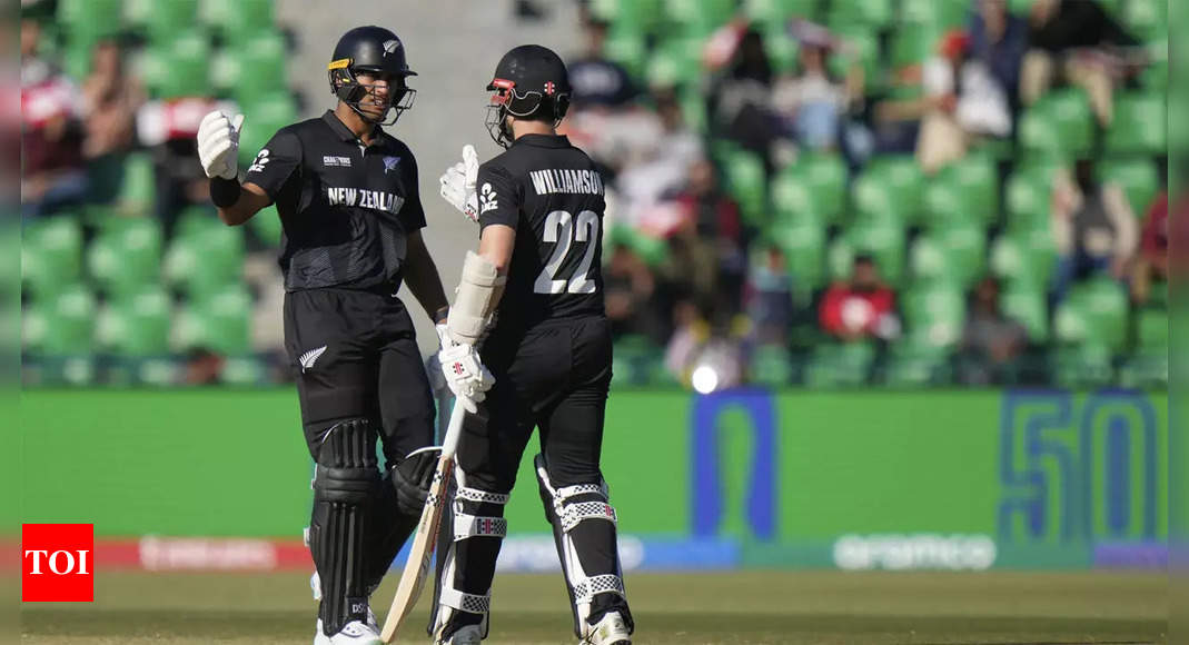 SA vs NZ Live: South Africa suffer Rickelton blow early in tall chase