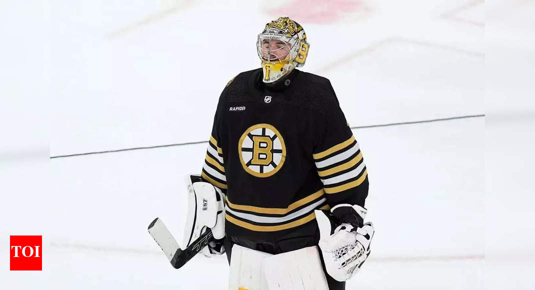 “This Team is overall just terrible”: Boston Bruins fans criticize Jeremy Swayman, blames the goaltender for the team's struggles