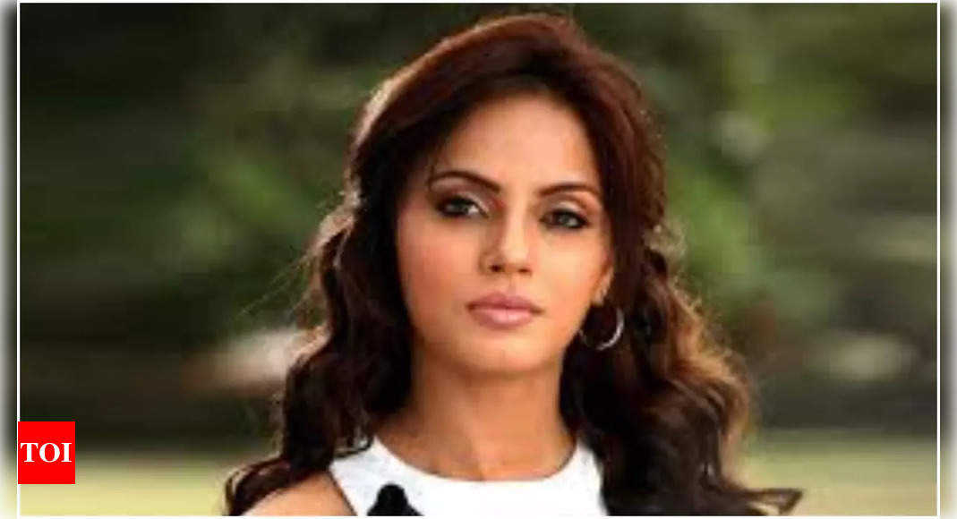 Neetu Chandra demands ban on vulgar Bhojpuri songs in Patna High Court: 'Lyrics make school girls uncomfortable'