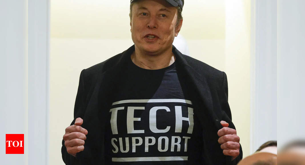 Elon Musk's one-word comment on Apple taking UK government to court