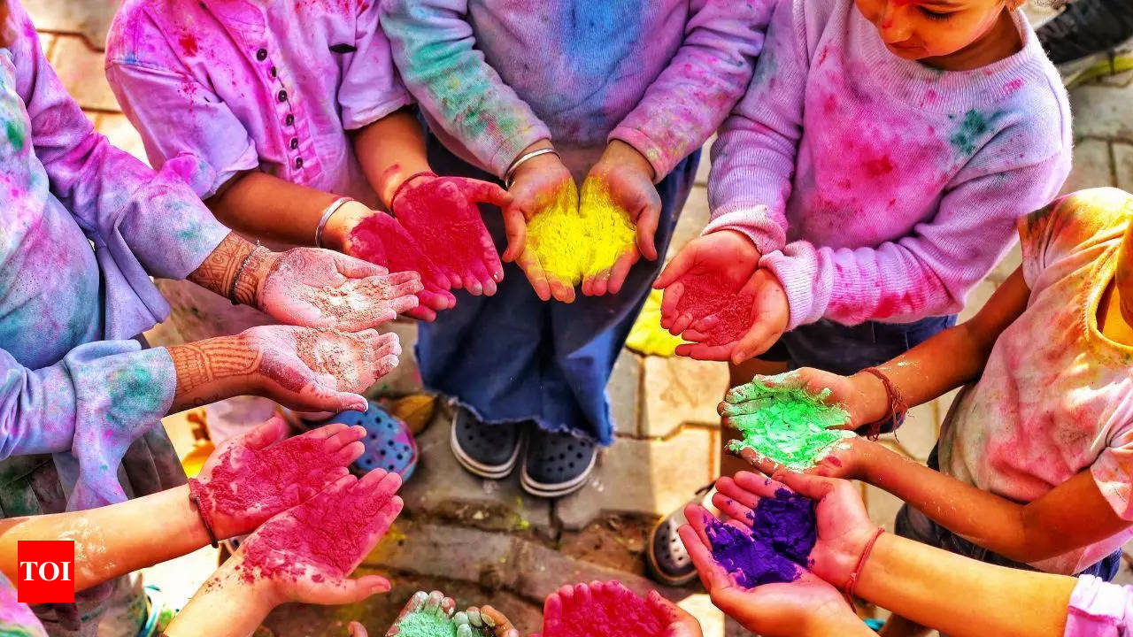 holi powder significance