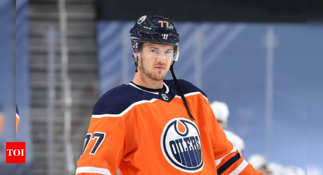 “It’s hard to explain how much I want to be on the ice” confesses Oscar Klefbom about retirement