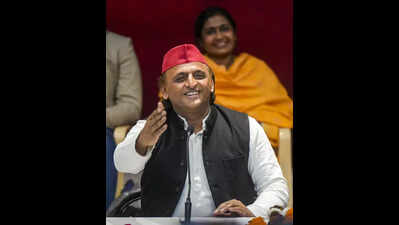 Akhilesh demands probe into reports on boatman’s earning