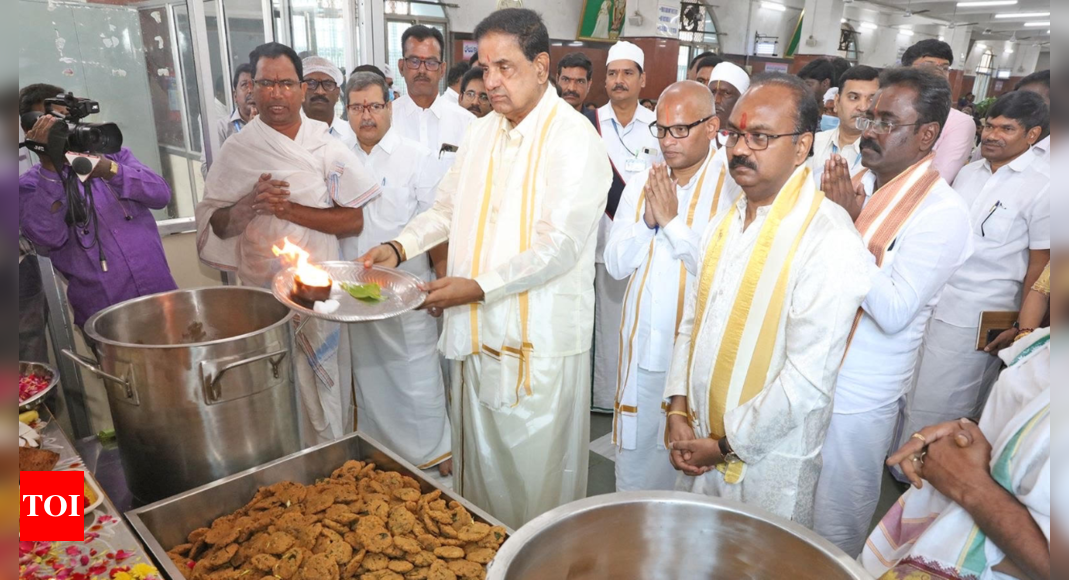 TTD adds masala vada to Tirumala’s free meals for a richer experience for devotees