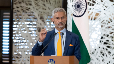  Jaishankar speaks at University College Dublin