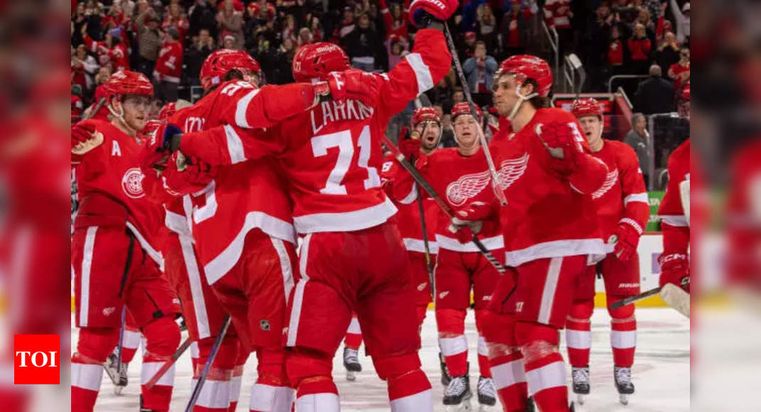 “We’ve Lost” : Disheartened Detroit Red Wings Captain Dylan Larkin speaks on loss to Utah