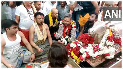 Honey Singh seeks blessings at Mahakaleshwar Temple in Ujjain as court sets March 28 hearing date in Neetu Chandra's PIL