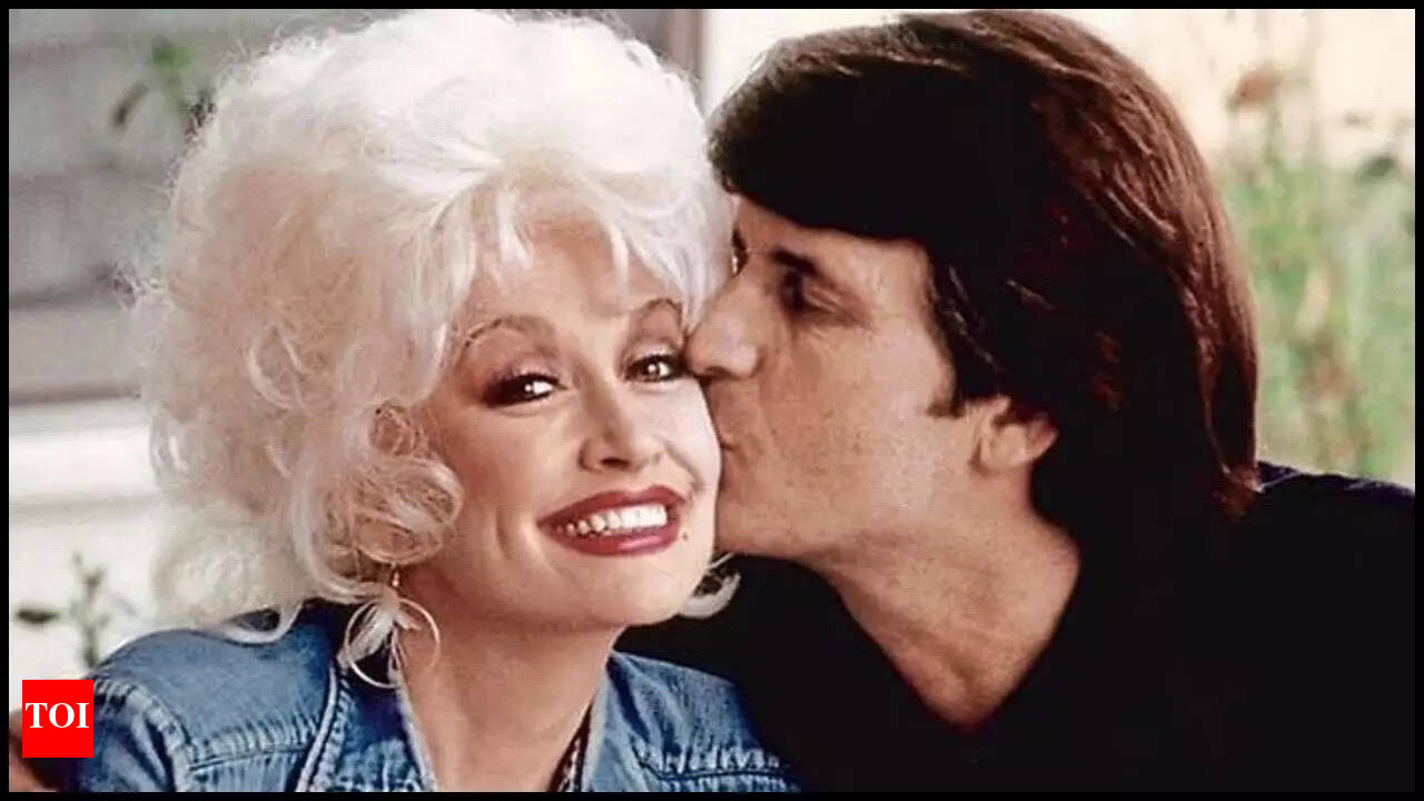 Dolly Parton honors late husband Carl Dean with heartfelt song 'If you hadn't been there' | English Movie News - The Times of India