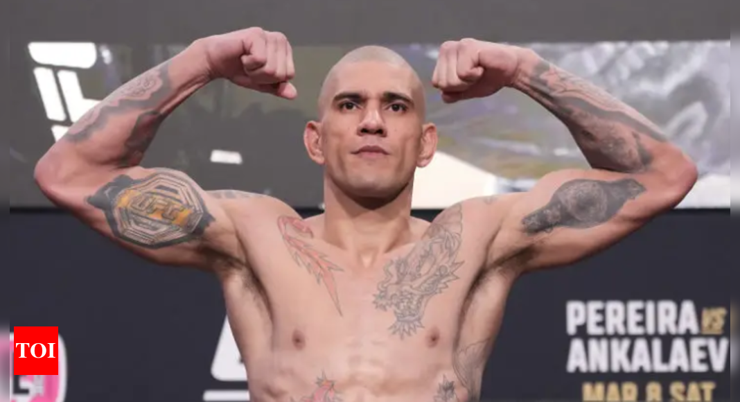 Joe Rogan in awe of Alex Pereira’s knockout power ahead of UFC 313: “It’s a Gift”