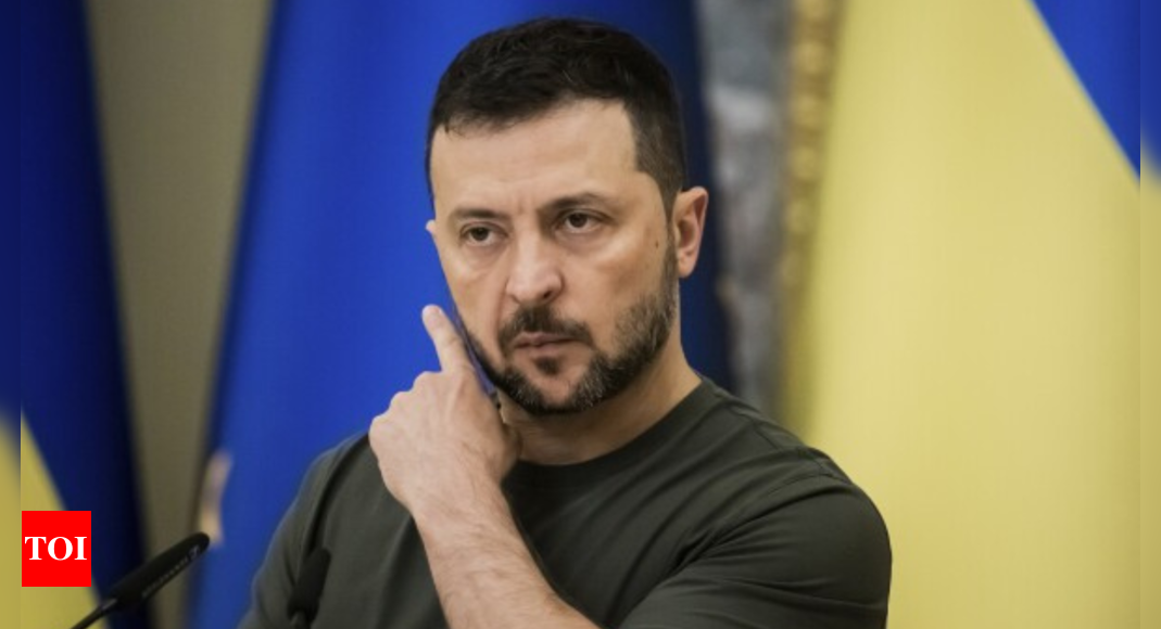 Zelenskyy says he will do everything to end war as talks with US and Saudi officials approach