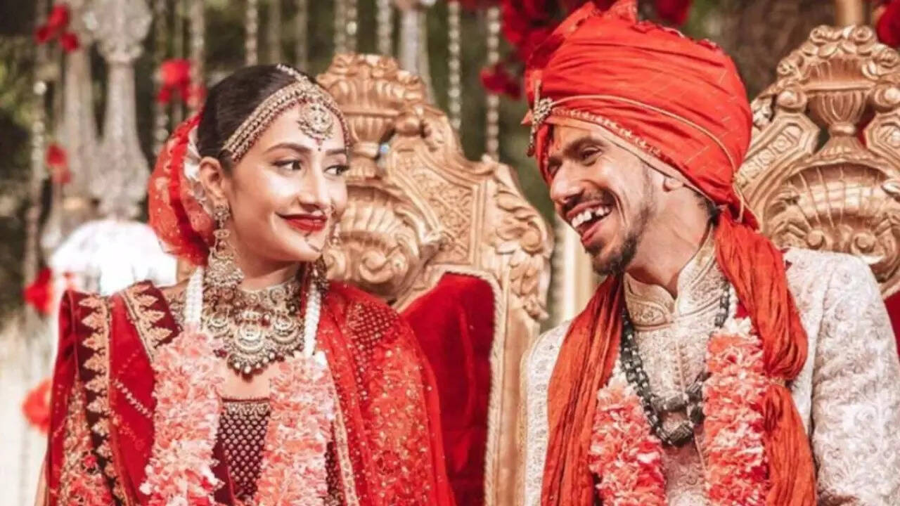 Dhanashree Verma's cryptic Women's Day post goes viral amid divorce with Yuzvendra Chahal: 'Things will get better for us soon' | Hindi Movie News - The Times of India