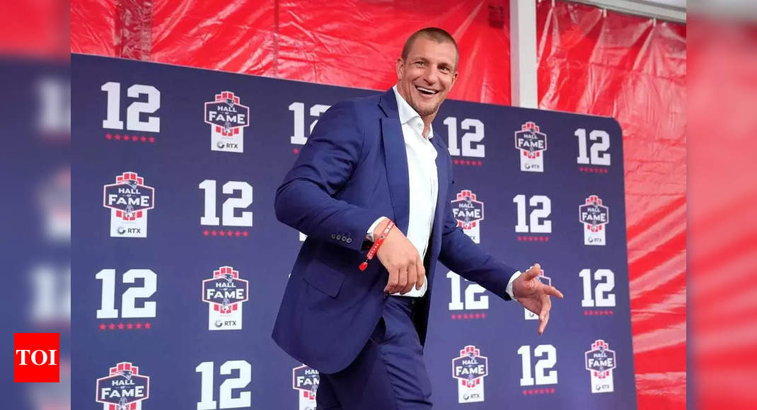 Rob Gronkowski goes bald for a cause: Former NFL star shaves head to support kids with Cancer