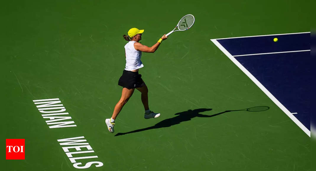 Indian Wells: Iga Swiatek, Daniil Medvedev sprint into fourth round