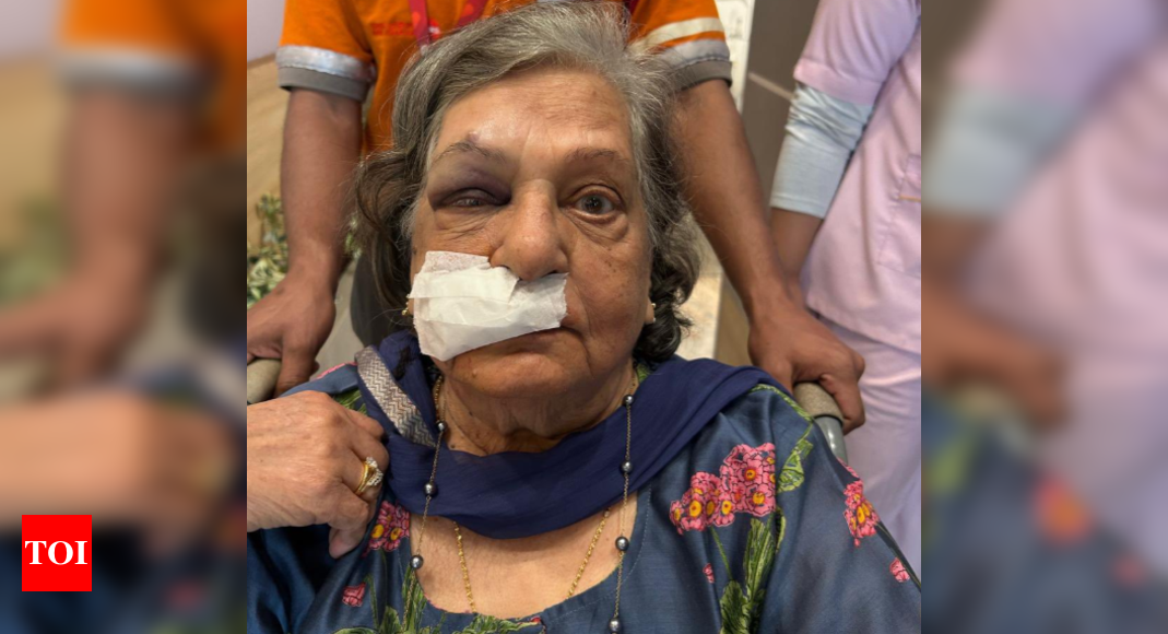 82  year old left without wheelchair at Delhi's IGI airport, collapses and gets stitches