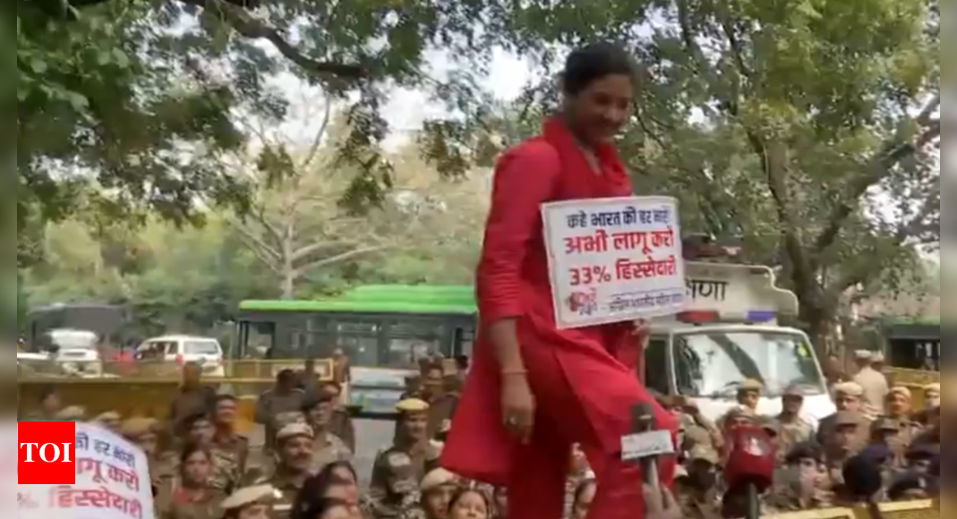 Watch: Mahila Congress protests at Jantar Mantar, demands immediate implementation of 33% women’s reservation