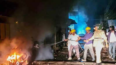 MP Mhow Violence: 13 held for Violence in Mhow following ...
