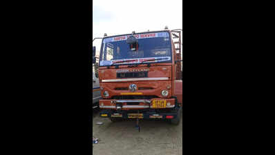 1 dies, 5 injured as drunk driver ploughs truck into cart, e-rick in Ghaziabad