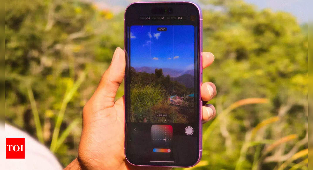 Photographer reveals top iPhone holi photography tricks and must-have apps