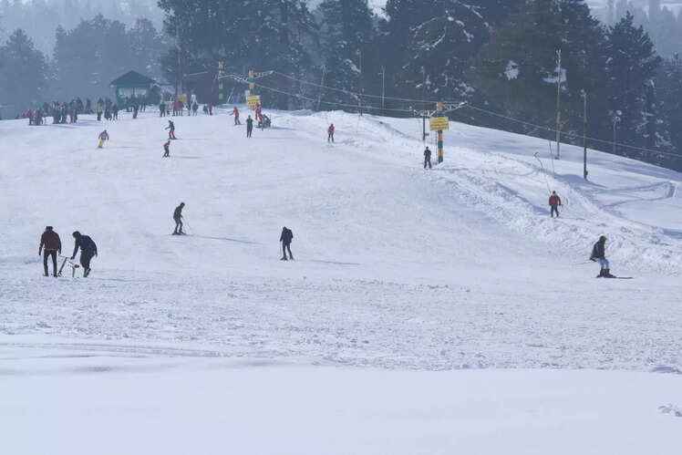 Skiing in Gulmarg, Jammu and Kashmir