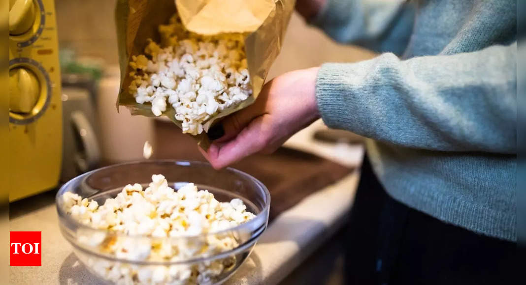 Can microwave popcorn cause cancer? What an oncology dietician has to say