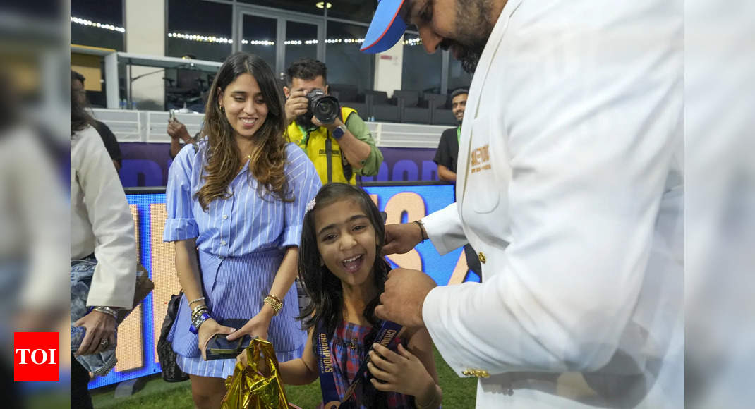 As Rohit Sharma and family arrive in Mumbai, fans capture pictures of his son