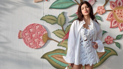 Shanaya Kapoor’s floral cut-out dress is as impressive as the teaser of her Bollywood debut 'Tu Yaa Main'