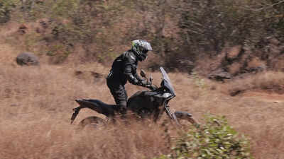 ALL ABOUT EVE. 12 inch single / IN THE はCLOUDS. 新品 The road to