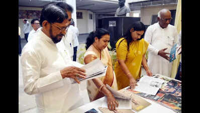 Granthotsav: Nagpur Book Festival Highlights Role of Literature and Libraries in Shaping Readers